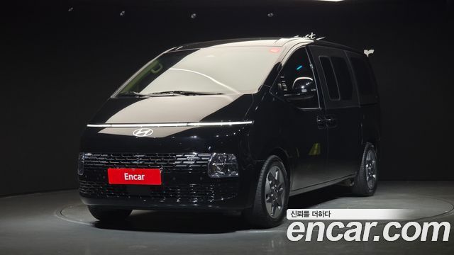 Hyundai Staria Tourer 9-Seater Modern - фото 0