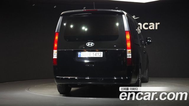 Hyundai Staria Tourer 9-Seater Modern - фото 3