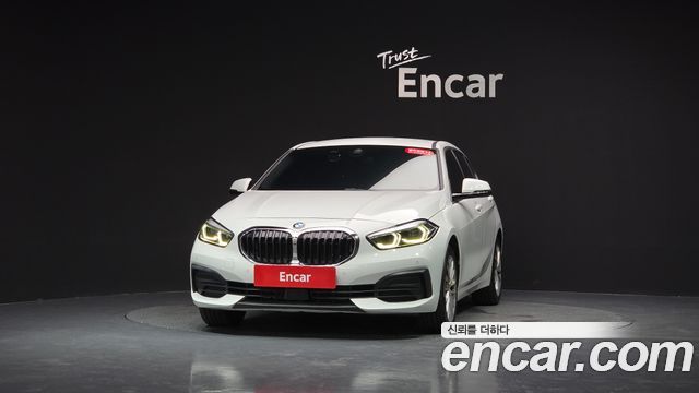 BMW 1-Series F40 118d Joy - фото 1