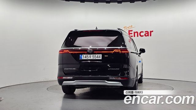 Kia Carnival 4-го поколения 7-Seater Signature - фото 3