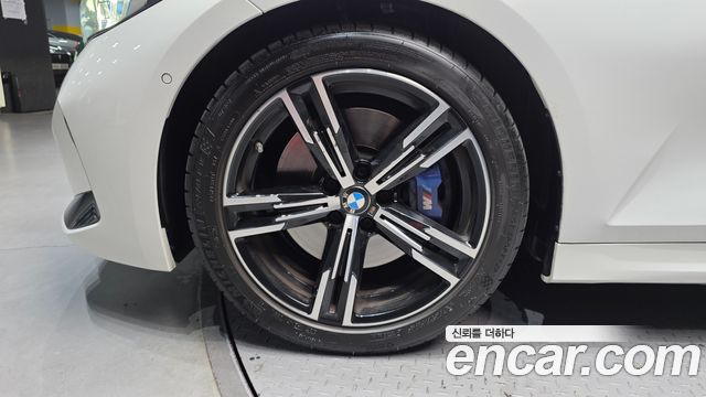 BMW 3-Series G20 320i M Sport - фото 4