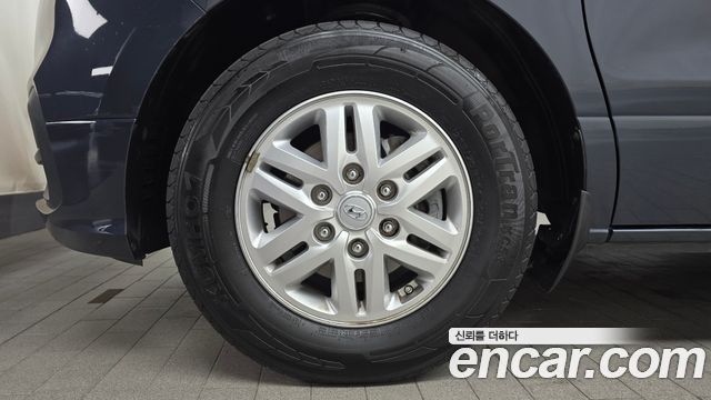 Hyundai Starex Новый Van 5-Seater Modern - фото 4