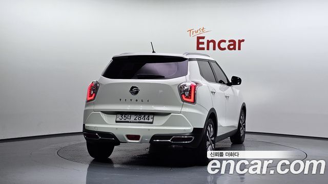 SsangYong Tivoli VX 2WD - фото 3