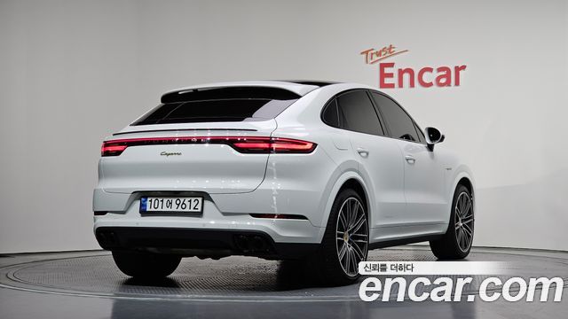 Porsche Cayenne PO536 3.0 E-Hybrid Coupe - фото 1