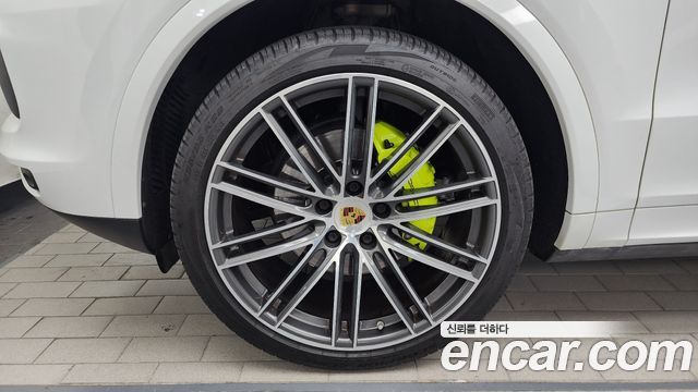 Porsche Cayenne PO536 3.0 E-Hybrid Coupe - фото 4