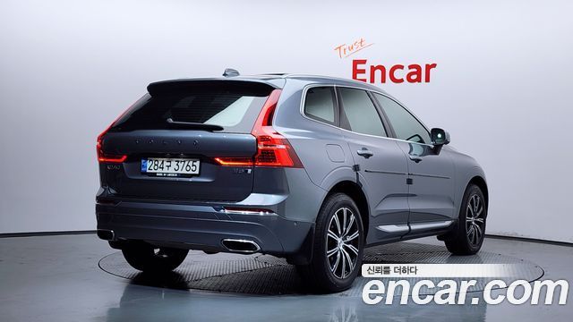 Volvo XC60 2-го поколения B5 Inscription - фото 1