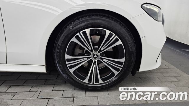 Mercedes-Benz E-Class W214 E200 Avantgarde - фото 4