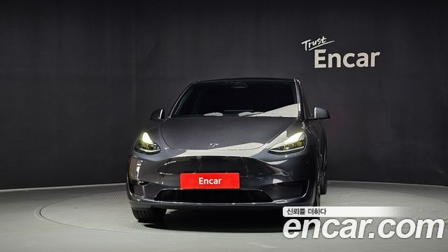 Tesla Model Y RWD - фото 2
