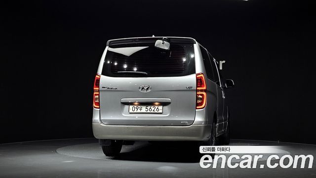 Hyundai Starex Новый 4WD Urban 9-Seater Exclusive - фото 3