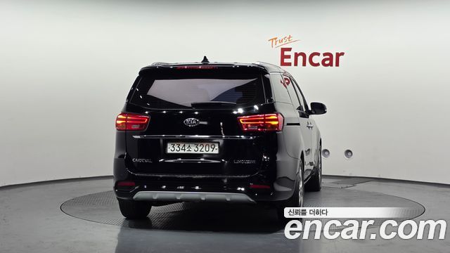 Kia Carnival Новый 7-Seater Limousine VIP - фото 3