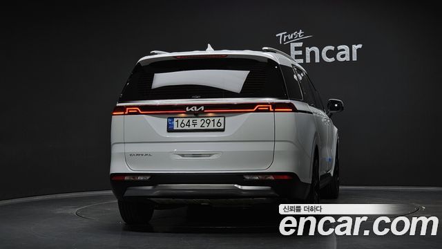 Kia Carnival 4-го поколения 9-Seater Signature - фото 3