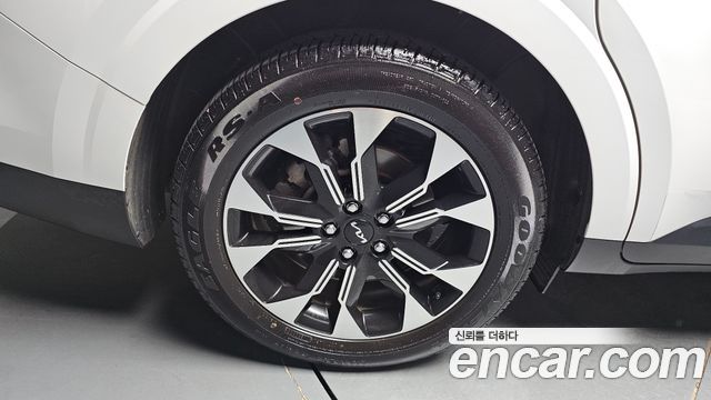 Kia Carnival 4-го поколения 9-Seater Signature - фото 4