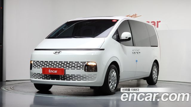 Hyundai Staria Tourer 11-Seater Modern - фото 0