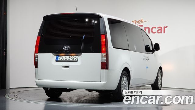 Hyundai Staria Tourer 11-Seater Modern - фото 1