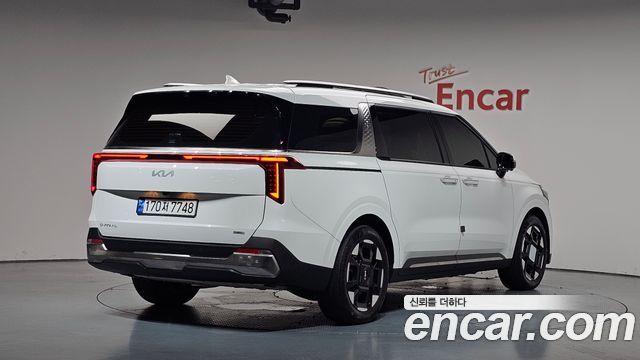 Kia Carnival Новый 4-го поколения HEV 7seater Signature - фото 1