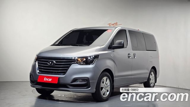 Hyundai Starex Новый Wagon 11-Seater Smart - фото 0