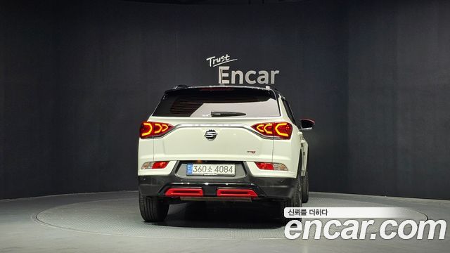 SsangYong Korando Gasoline 1.5 2WD R-Plus - фото 3