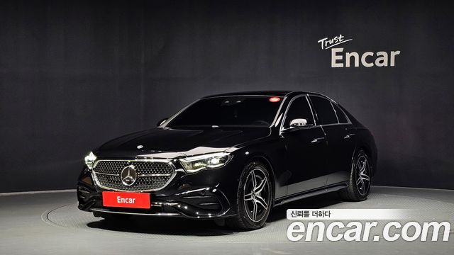 Mercedes-Benz E-Class W214 E300 4MATIC AMG Line - фото 0