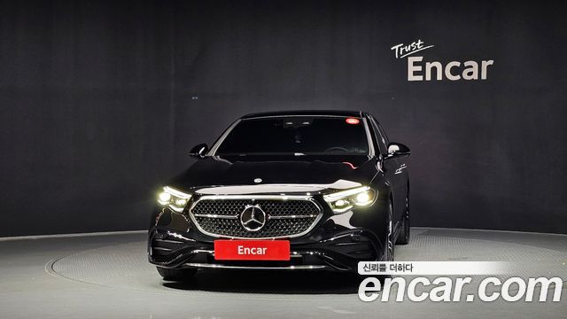 Mercedes-Benz E-Class W214 E300 4MATIC AMG Line - фото 2