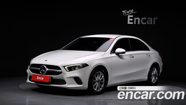 Mercedes-Benz A-Class W177 A220 Sedan - фото 0