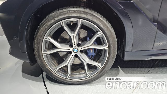BMW X6 G06 xDrive40i M Sport - фото 4
