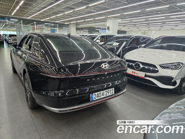 Hyundai Grandeur GN7 2,5 Gasoline 2WD Exclusive - фото 1