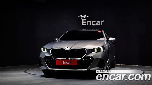 BMW 5-Series G60 530i xDrive M Sport Pro Special Edition - фото 2