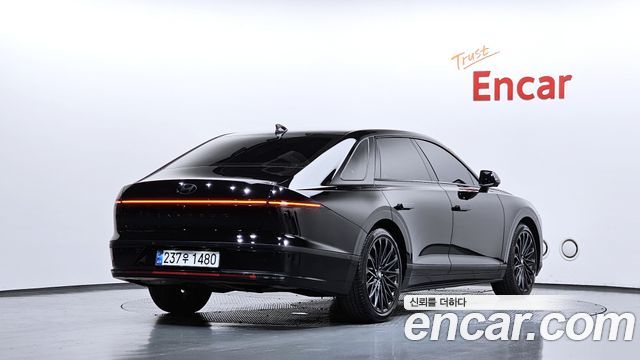 Hyundai Grandeur GN7, гибрид Calligraphy - фото 1