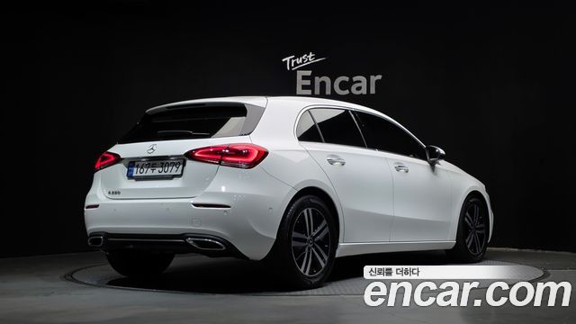 Mercedes-Benz A-Class W177 A220 Hatchback - фото 1