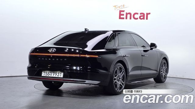 Hyundai Grandeur GN7, гибрид Exclusive - фото 1