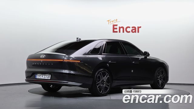 Hyundai Grandeur GN7, гибрид Exclusive - фото 1