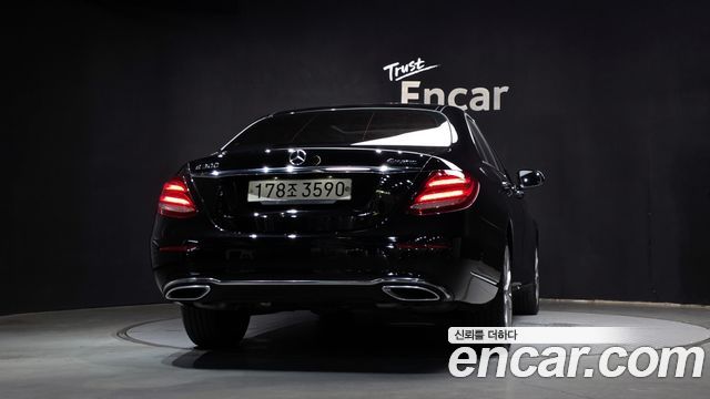 Mercedes-Benz E-Class W213 E300 4MATIC Exclusive - фото 3