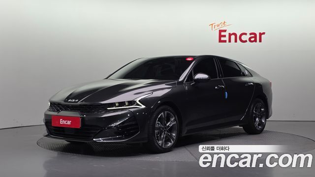 Kia K5 3-го поколения 2.0 Signature - фото 0