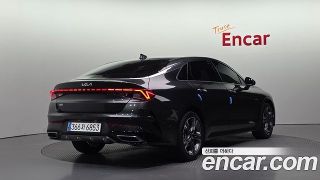 Kia K5 3-го поколения 2.0 Signature - фото 1