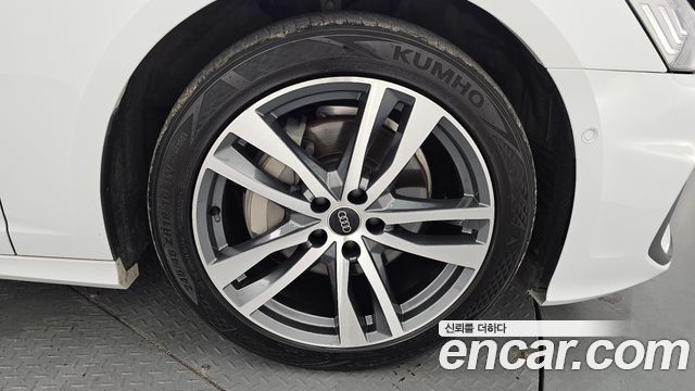 Audi A6 C8 45 TFSI Quattro Premium - фото 3