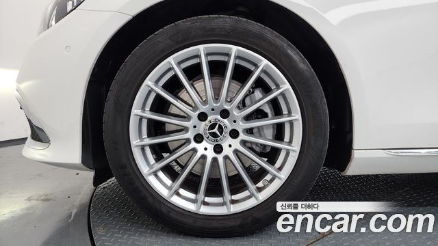 Mercedes-Benz E-Class W213 E250 Exclusive - фото 4