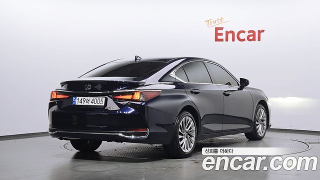 Lexus ES 7-го поколения Luxury Plus - фото 1