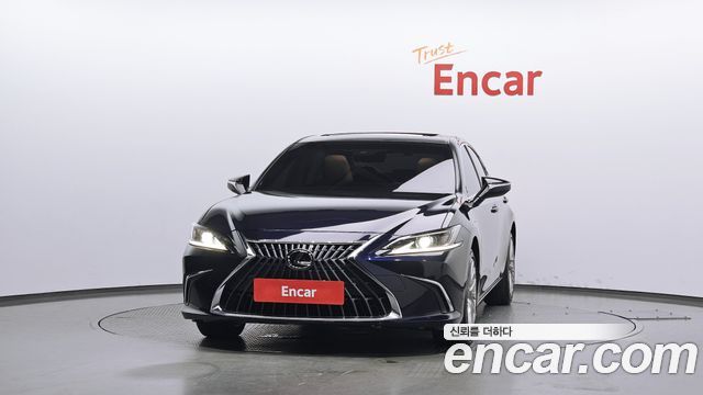 Lexus ES 7-го поколения Luxury Plus - фото 2