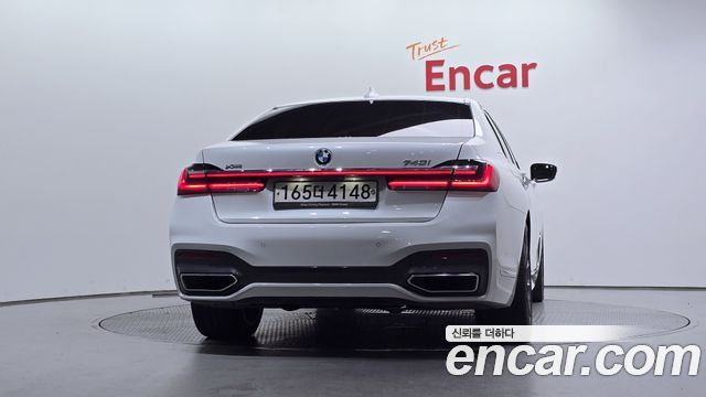 BMW 7-Series G11 740i M Sport - фото 3