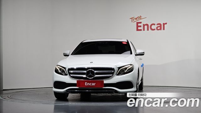 Mercedes-Benz E-Class W213 E300 Avantgarde - фото 2