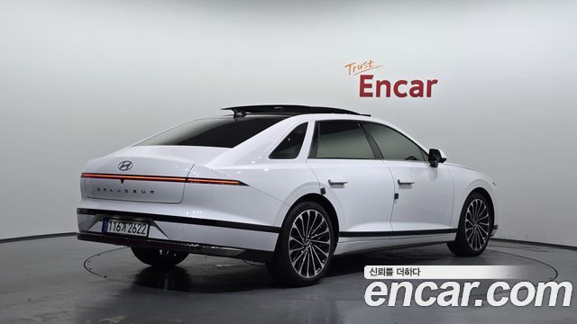 Hyundai Grandeur GN7 2,5 Gasoline 2WD Calligraphy - фото 1