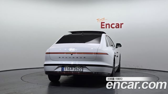 Hyundai Grandeur GN7 2,5 Gasoline 2WD Calligraphy - фото 3