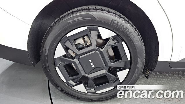 Kia Carnival Новый 4-го поколения HEV 9seater Signature - фото 4