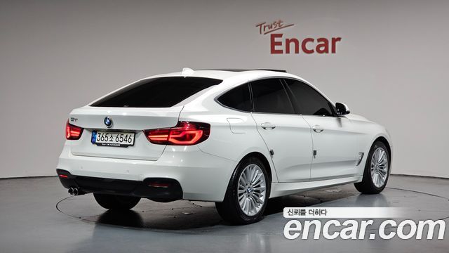 BMW Gran Turismo F34 GT 320d Luxury - фото 1