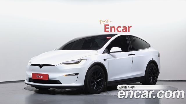 Tesla Model X AWD - фото 0