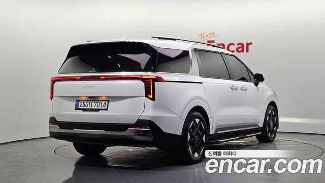 Kia Carnival Новый 4-го поколения 9-Seater Signature - фото 1