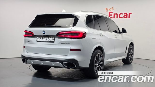 BMW X5 G05 xDrive 30d M Sport - фото 1