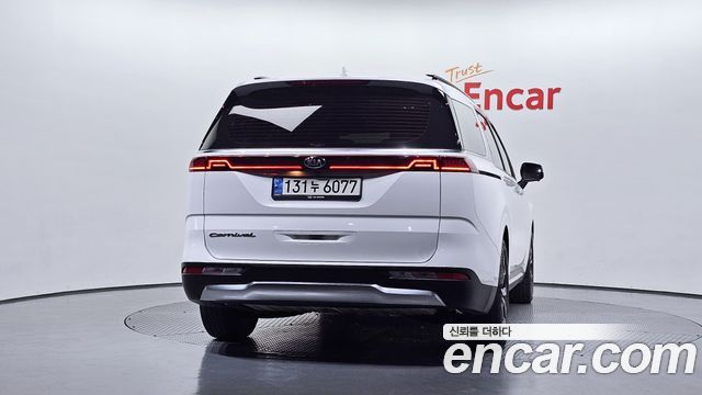 Kia Carnival 4-го поколения Gasoline 9-Seater Signature - фото 3