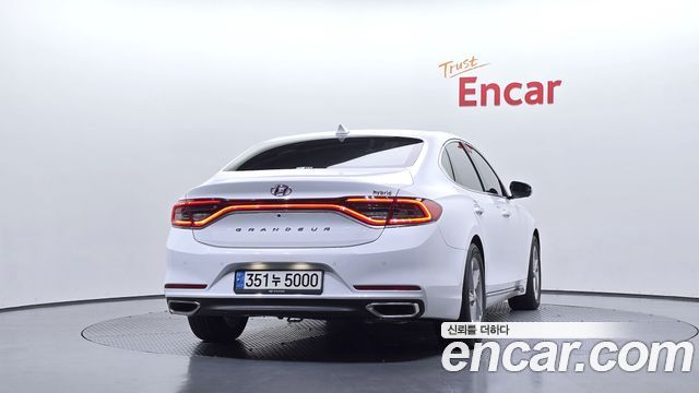 Hyundai Grandeur IG, гибрид Exclusive Special - фото 3