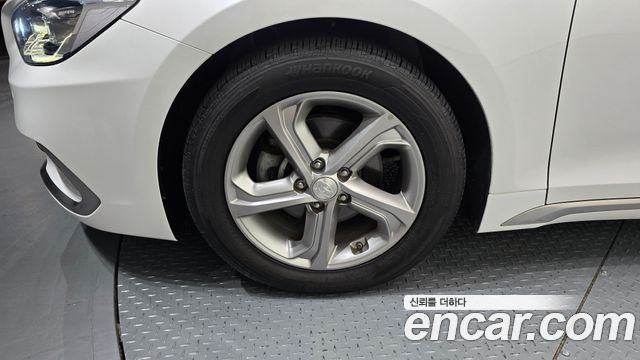Hyundai Grandeur IG, гибрид Exclusive Special - фото 4